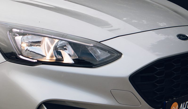 Ford Focus ST Line completo