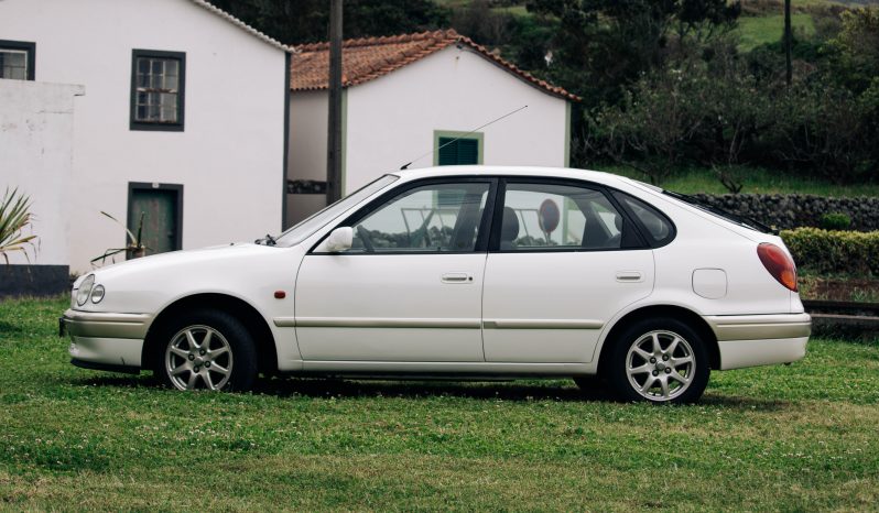 Toyota Corolla 98 completo