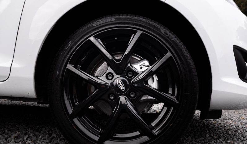 Ford Fiesta 1.25 82 Edition completo