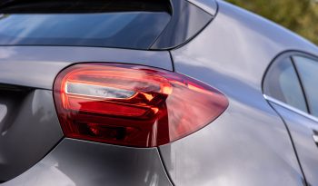 Mercedes A180 Fleet Pack Urban completo