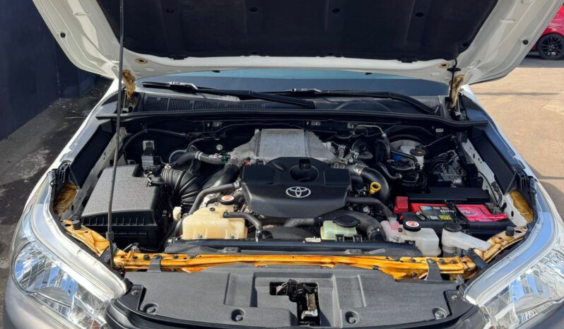 Toyota Hilux D-4D 2020 completo
