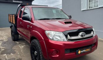 Toyota Hilux D-4D 4WD completo