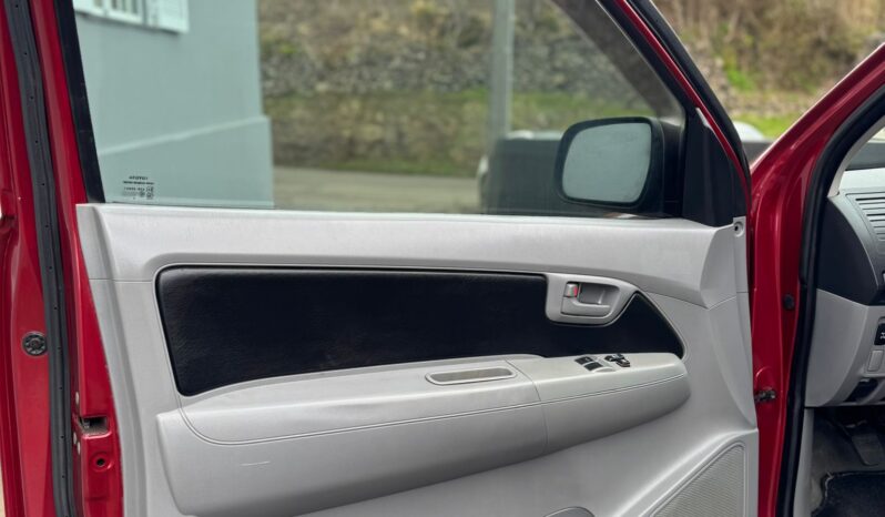 Toyota Hilux D-4D 4WD completo