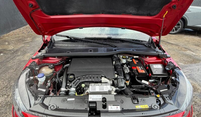 Peugeot 208 PURETECH 100 S&S BVM6 GT completo