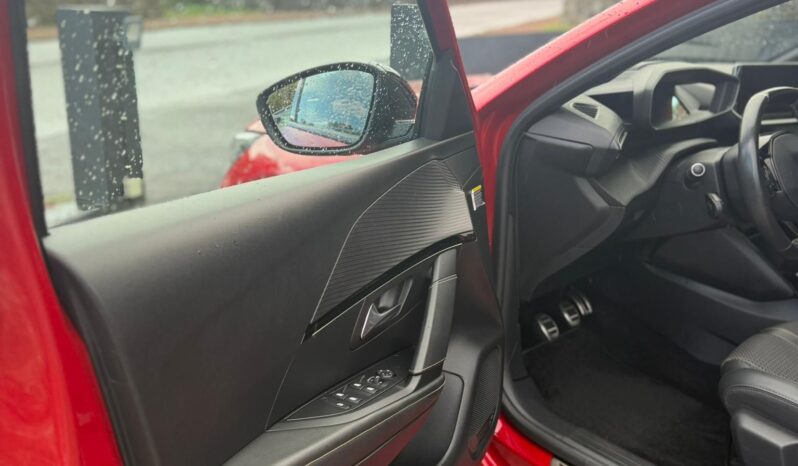 Peugeot 208 PURETECH 100 S&S BVM6 GT completo