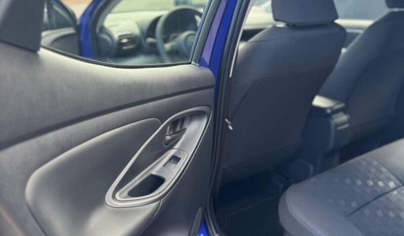 Toyota Yaris Exclusive 1.5 Hybrid completo