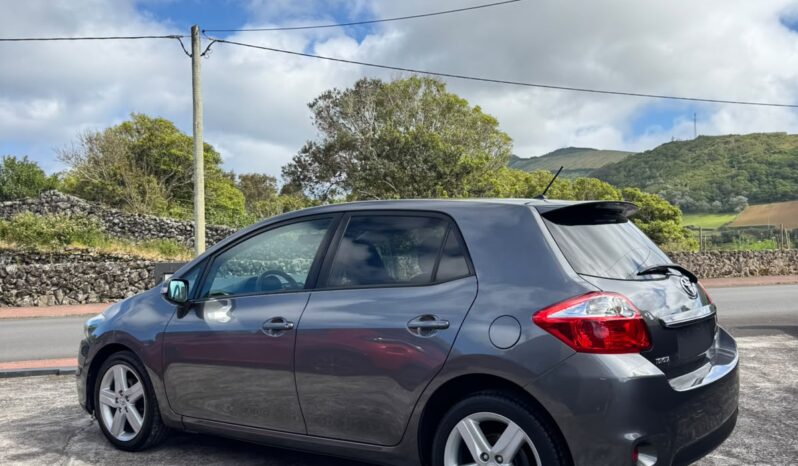Toyota Auris D-4D Pack Sport completo